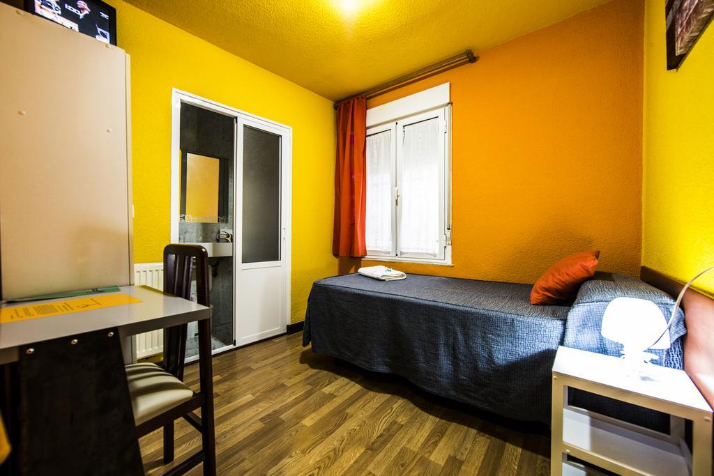 Hostal Escala Luna Salamanca Exterior foto