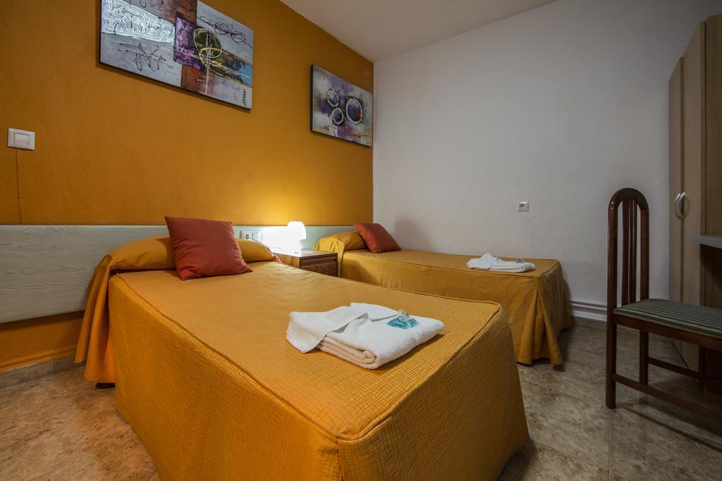 Hostal Escala Luna Salamanca Exterior foto