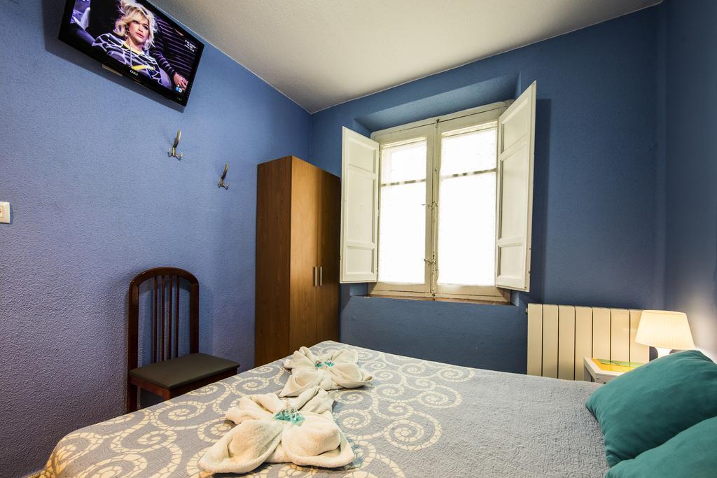 Hostal Escala Luna Salamanca Exterior foto