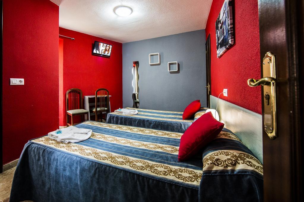 Hostal Escala Luna Salamanca Exterior foto